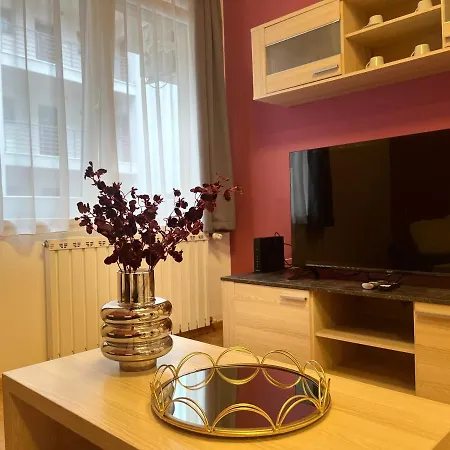 Апартаменты Corvin Pearl Deluxe *